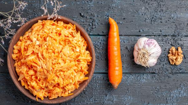 salata de morcovi sursa ta zilnica de vitamine si fibre iata cat de usor se pregateste