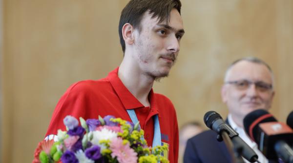 david andrei anghel de la liceul international de informatica din bucuresti cel mai bun elev matematician din lume