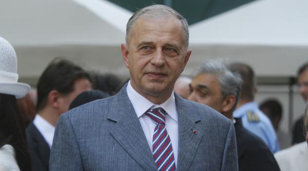 geoana despre prezidentiale sunt tot mai inclinat ma gandesc tot mai mult cand vad aceasta oligarhie pentru urmatorii 10 ani