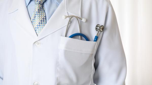 baaa ti am operat nevasta ungureanu el nu si a facut meseria de medic pentru care este platit el mi a facut mie un favor si eu trebuie sa las ciocul mic