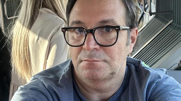 pungi pungute lasa le acolo ca o sa le folosesc eu de unde pleaca problemele in romania daniel buzdugan asa se intampla si n inima noastra