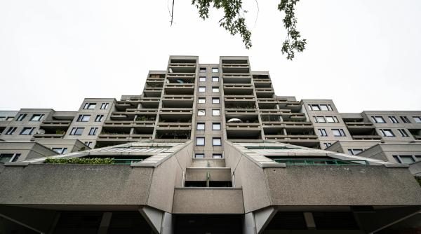 au alimentat boom ul imobiliar pana cand s au prabusit criza fara iesire in germania oricine construieste astazi va da faliment