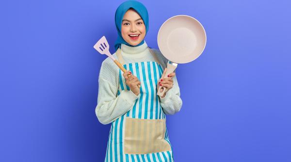 coada uriasa la un mall bucuresti pentru promotii la tigai si electrocasnice