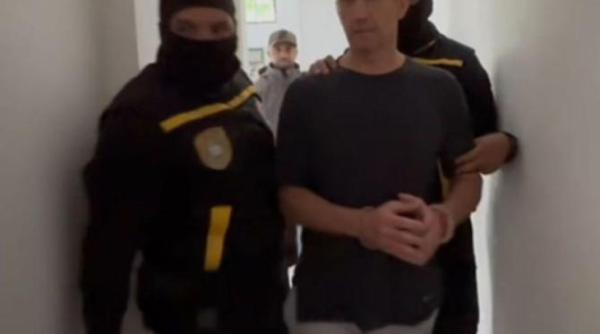 un fost ministru al petrolului din venezuela acuzat de coruptie in fata unei instante antiterorism conspiratie menita sa provoace haos si violenta