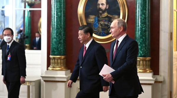 rusia impunsa de la spate de china rusii sunt pe cale sa realizeze cea mai importanta expansiune militara din perioada sovietica incoace