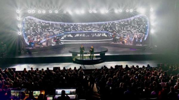 celebra trupa akord raspunde intrebarilor de la dc news