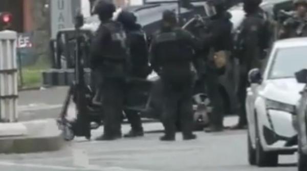 amenintare la consulatul iranului din paris un barbat a fost arestat dupa ce a spus ca se arunca in aer