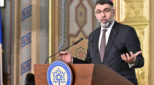 robert cazanciuc la lansarea timbrelor hora punte culturala de la templul coral din capitala