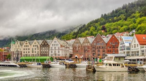 banii cash aproape inexistenti in norvegia daniel solheim roman stabilit de 30 de ani acolo eu nu mai am portofel de ani de zile n ai nevoie nici la biserica