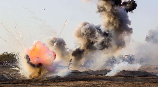 focul ramane deschis s au tras rachete din irak catre baza coalitiei antijihadiste din siria