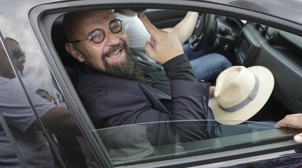 constantin toma psd piedone un viitor loser la primaria capitalei mai bine nu si ar sacrifica nici fiul