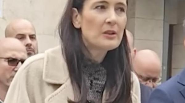 clotilde armand lansare de candidatura stupefianta sa va legati cu lanturi sa urlati