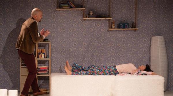 fericirea de eric assous premiera lunii aprilie la teatrul apropo