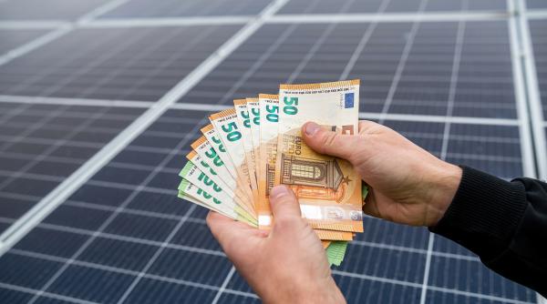 electric up 2024 se dau pana la 150 000 de euro pentru panouri fotovoltaice