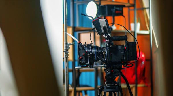 probleme pentru doi concurenti la te cunosc de undeva m am trezit cu genunchiul umflat