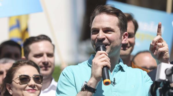 burduja a rupt gura targului cum a venit sa si depuna candidatura pentru primaria capitalei video