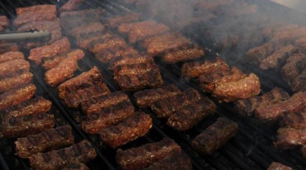 de ce sunt romanii innebuniti dupa micii de la dedulesti video