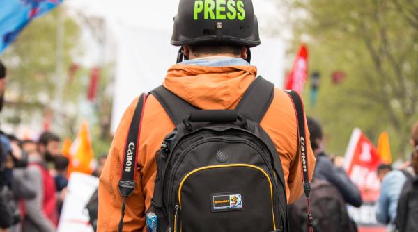 autoritatile israeliene au inchis redactia al jazeera din ierusalimul de est netanyahu il considera un canal de instigare la ura pentru reportajele din gaza