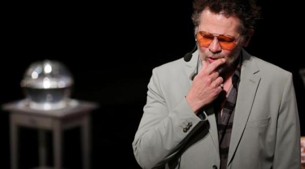 teatrul national din timisoara invitat la bacau fest monodrame cu spectacolul romanian psycho de florin piersic jr foto