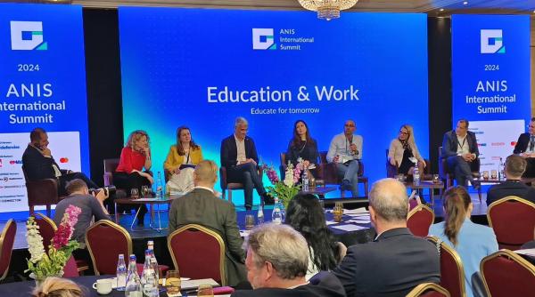 100 000 de profesori initiati in pedagogie digitala ligia deca este esential ca ai sa fie un instrument centrat pe nevoile elevilor