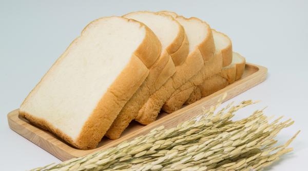 painea alba la fel de periculoasa pentru sanatate ca si zaharul alb un studiu nou vine cu date ingrijoratoare