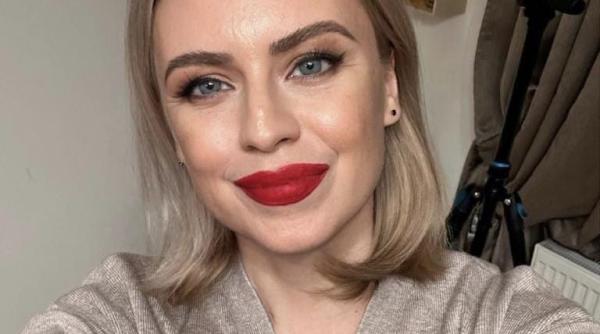 ai intrat pe post astazi si ai iesit tot astazi andreea liptak dupa 12 ani de la plecarea din pro tv cred ca dupa prima stire i a parut rau lui adrian sarbu