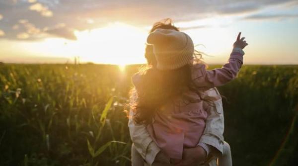 cand devine dragostea parinteasca un abuz impotriva copiilor impiedicandu le dezvoltarea