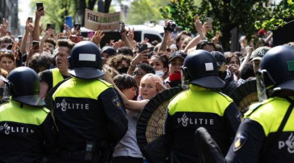 protest pro palestina la universitatea din amsterdam fortele de ordine au intervenit foto