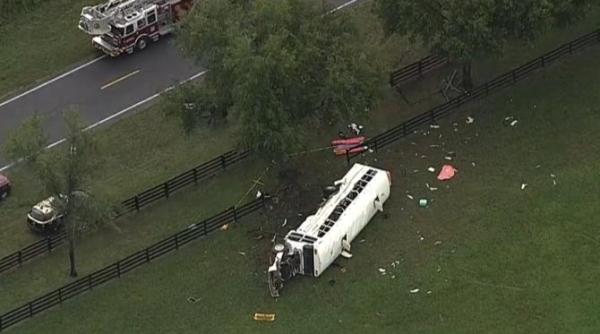 accident tragic in florida sua opt persoane au murit si alte opt sunt grav ranite