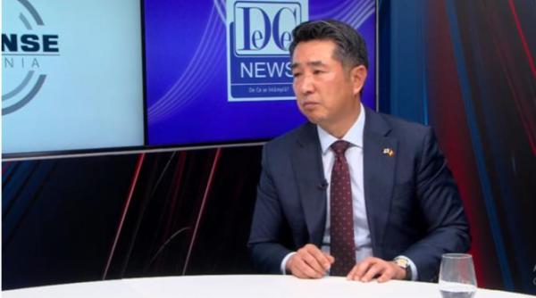 ambasadorul republicii coreea in romania e s rim kap soo la interviurile dc news deciziile luate dupa vizita lui klaus iohannis la seul video