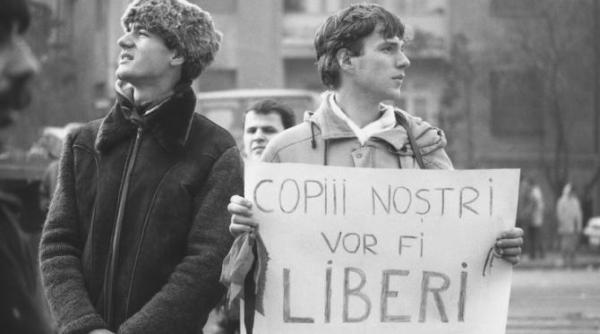 data la care un complet de 3 judecatori al iccj se va pronunta asupra contestatiei privind legalitatea rechizitoriului in dosarul revolutiei