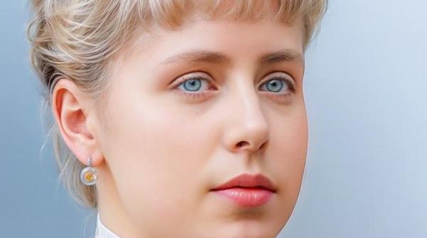 stii cine e tanara din aceasta fotografie restaurata a contribuit decisiv la existenta romaniei fotografie completa in articol