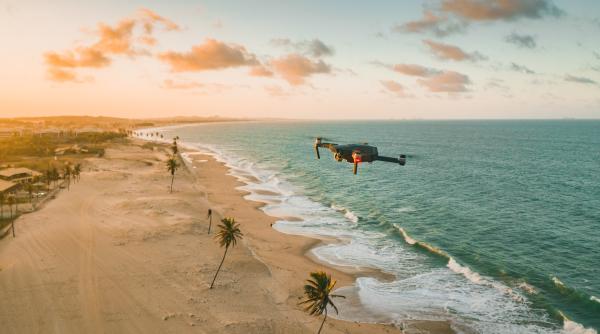 drona colac de salvare inventia care ne poate salva de la inec