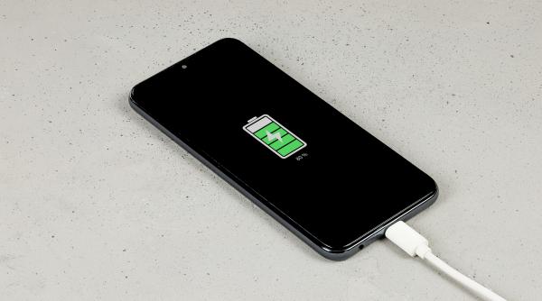 bateriile s ar putea incarca intr o secunda o descoperire cuantica revolutioneaza tehnologia energetica