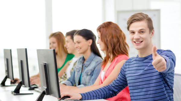 bonuri de 200 de euro pentru calculatoare ce conditii trebuie sa indeplineasca elevii si studentii pentru a lua banii de la stat