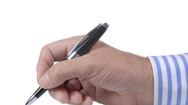 de ce ar trebui sa scriem de mana mai des