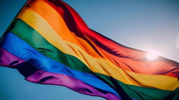 kosovo poate sa fie prima tara musulmana care legalizeaza parteneriatul civil pentru persoanele lgbt