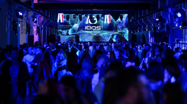 sadeck waff a semnat momentul surpriza din cadrul evenimentului iqos together x