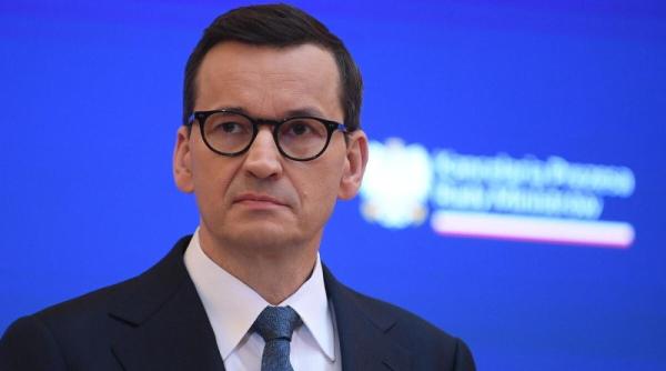 fostul partid de la guvernarea poloniei pis acuzat de coruptie majora tusk daca e adevarat ne confruntam efectiv cu un grup infractional organizat