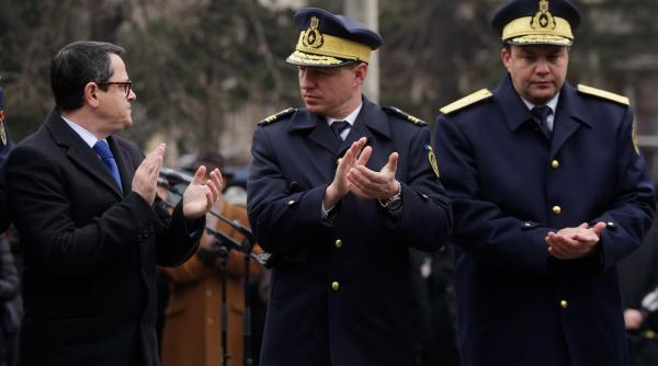 generalul sri cristian bizadea s a pensionat la 48 de ani