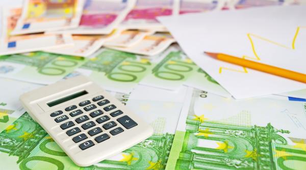 cum poate romania sa puna mana pe sume uriase de bani fara sa mai creasca taxe si impozite adrian negrescu ar recupera anual 40 50 de miliarde de euro