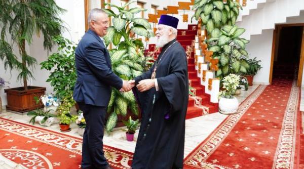 nicolae ciuca primit joi de nifon arhiepiscopul targovistei