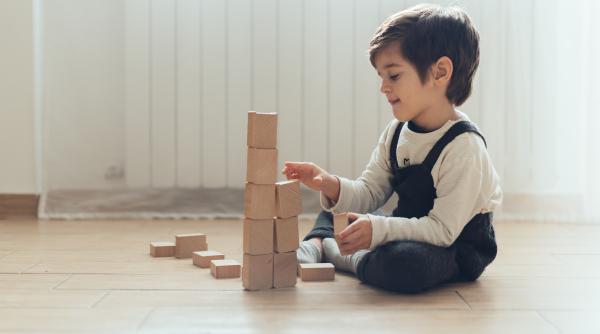 peste 1 7 milioane de carti pentru copii jocuri si jucarii vandute pe emag toys shop in primele sase luni de la lansare