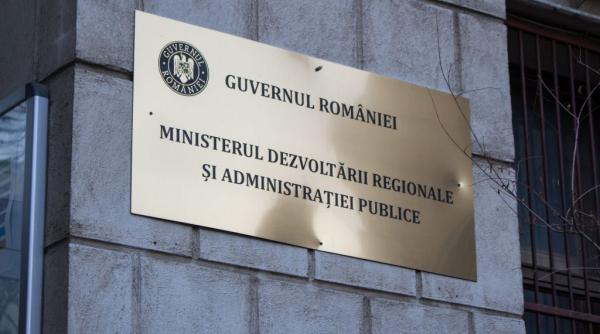 peste 700 de scaune sunt ocupate in ministerul dezvoltarii dupa 30 iunie aflam ce structuri raman functionale deocamdata unii angajati primesc si spor de complexitate de 35prc