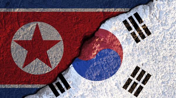 coreea de nord trimite inca 600 de baloane incarcate cu gunoi spre seul