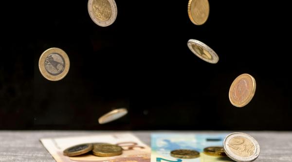 milionarii o duc din ce in ce mai bine nu au fost niciodata atat de multi oameni bogati in lume si nici averi atat de mari studiu