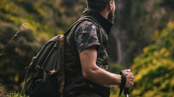 salbaticia din romania transformata intr o atractie turistica neincapatoare pentru turistii din romania si straini deci se poate despre asta e vorba