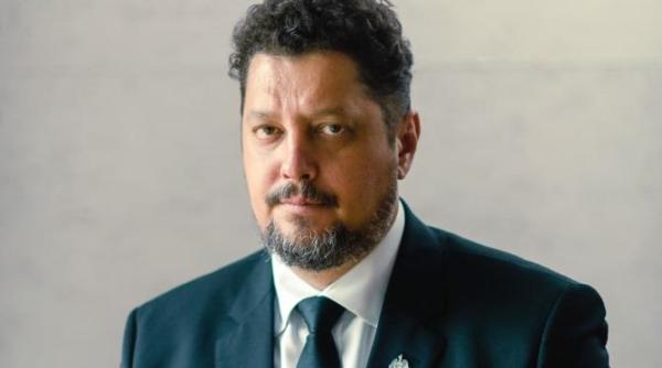 claudiu tarziu aur 9 iunie ziua in care trebuie sa alegem daca ne schimbam destinul national sau nu