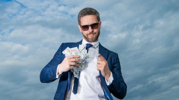 obiectul de valoare pe care toti romanii il tineau mereu la vedere in anii 90 bulai vine omul dupa 9 ani si are parte de primul soc