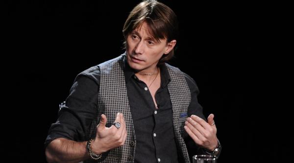 marius manole si a cerut scuze dupa ce la sfarsitul spectacolului i a spus unui barbat din public ca e nesimtit ce l a scos din sarite pe actor